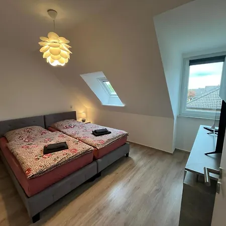 Sonnenschein Gartenblick