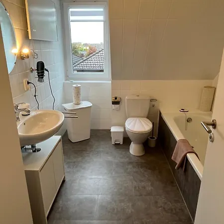 Sonnenschein Gartenblick *